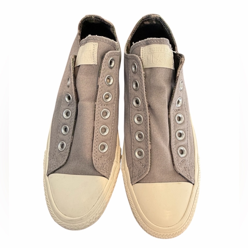 Converse Gray Slip-On Sneakers- Size 7 - Picture 2 of 8